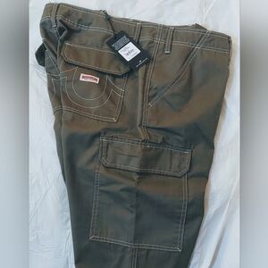 TRUE RELIGION KALAMATA MEN'S GREEN POLY - COTTON CARGO PANTS SIZE 34X32 NWT $159